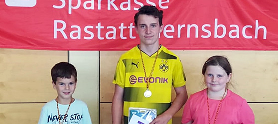 Die Sieger Luisa und Daniel Fritz sowie Konstantin Palka.